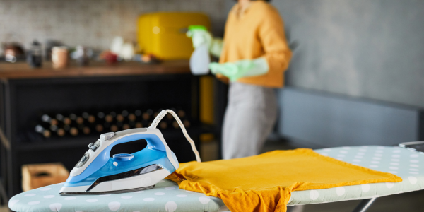 Haushaltshilfe-Pflege und Betreuung in Berlin - CuraVital - Pflegedienst und Betreuungsdienst in Ihrer Nähe Haushaltshilfe-Pflege und Betreuung in Berlin - CuraVital - Pflegedienst und Betreuungsdienst in Ihrer Nähe